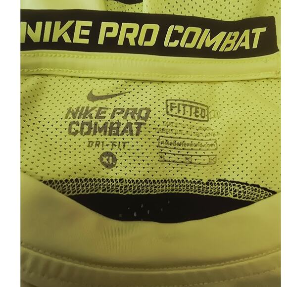 Nike Combat Neon Yellow & Black Athletic Hiking Workout Men's Top XL - Picture 3 of 3